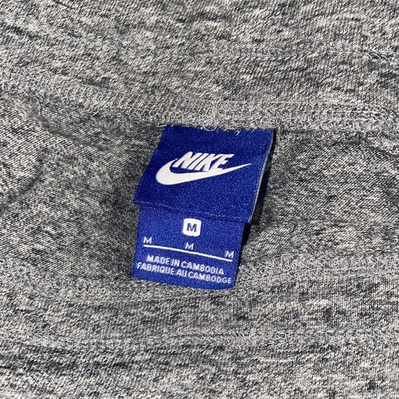 🦋Adorable Grey Nike shorts! - Picture 9 of 9